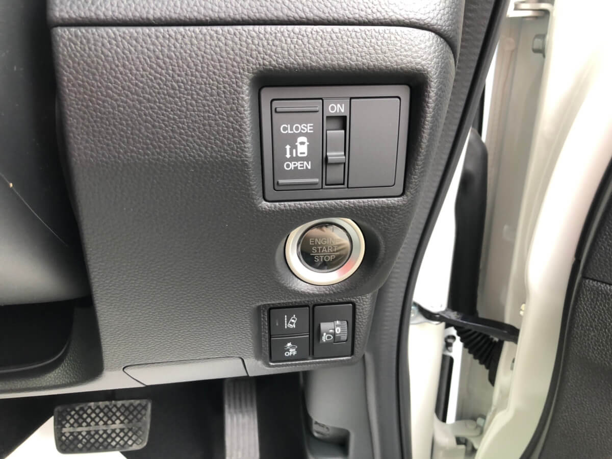 未使用車・新古車の専門店ソーサンさいたま浦和店｜ホンダ・N-BOX