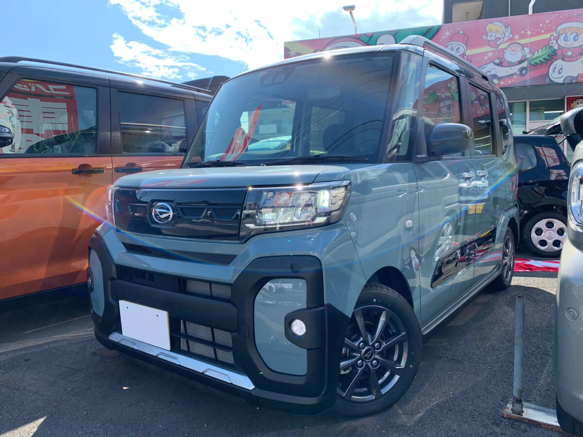 子供とのドライブも安心！広々空間のタント ファンクロス新古車