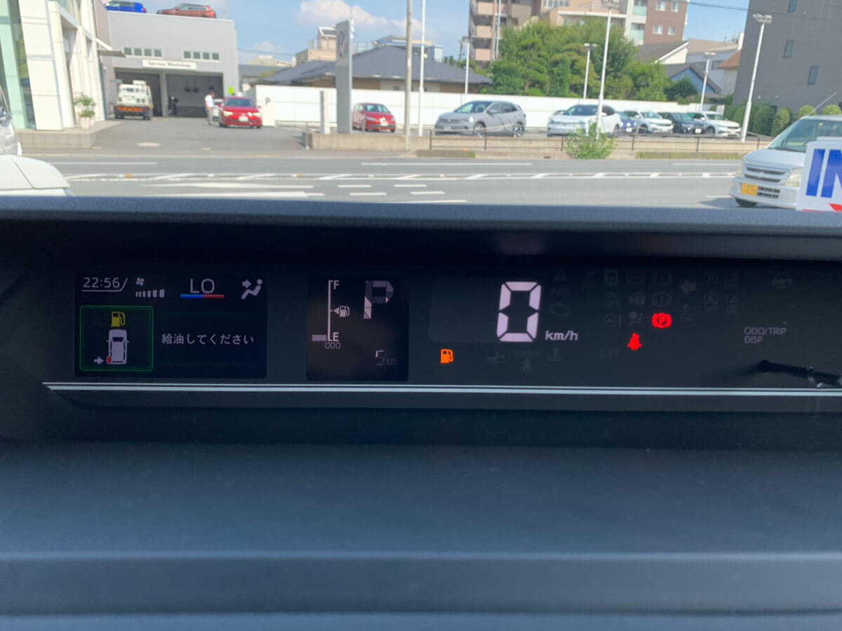 低燃費で経済的！タントの新古車なら、免許取得したてのあなたも安心