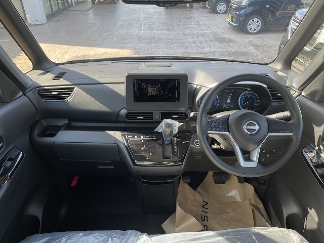 新古車ルークス