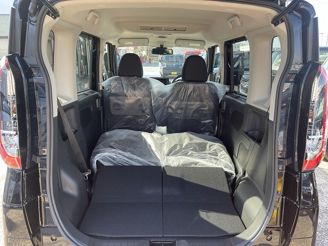 新古車ルークス
