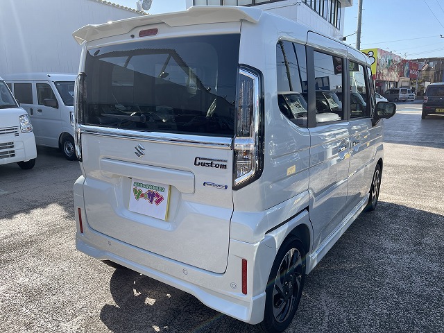 新古車スペーシアカスタム