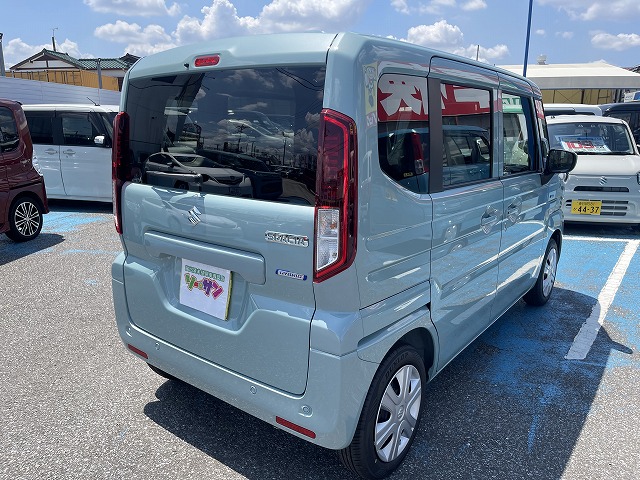新古車スペーシアHYBRID-G