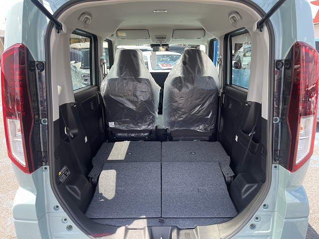 新古車スペーシアHYBRID-G
