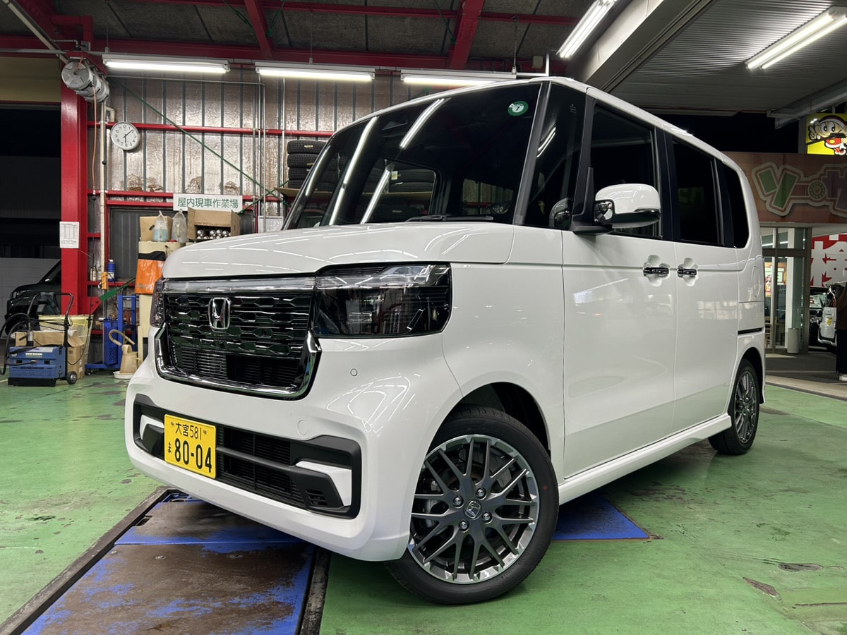 低走行距離！N-BOX新古車、驚きの価格で！
