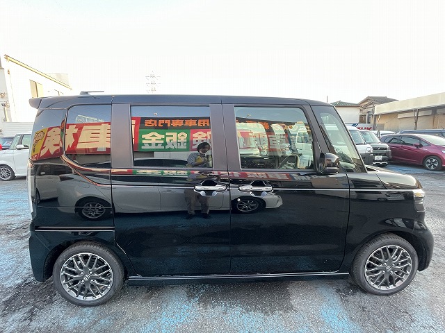 中古車 N-BOXカスタム ターボ