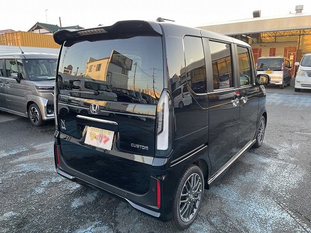 中古車 N-BOXカスタム ターボ