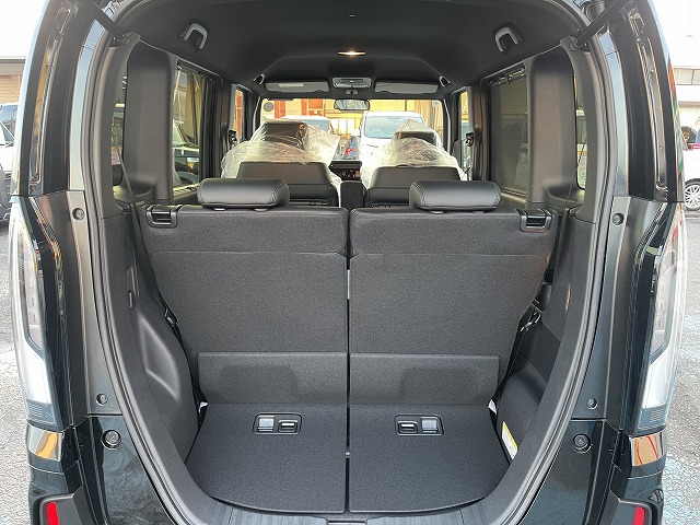 中古車 N-BOXカスタム ターボ