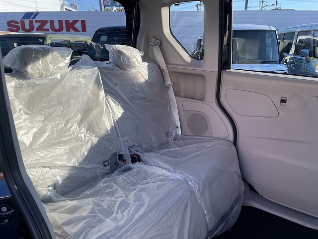 内外装キレイ！ 新古車 軽自動車