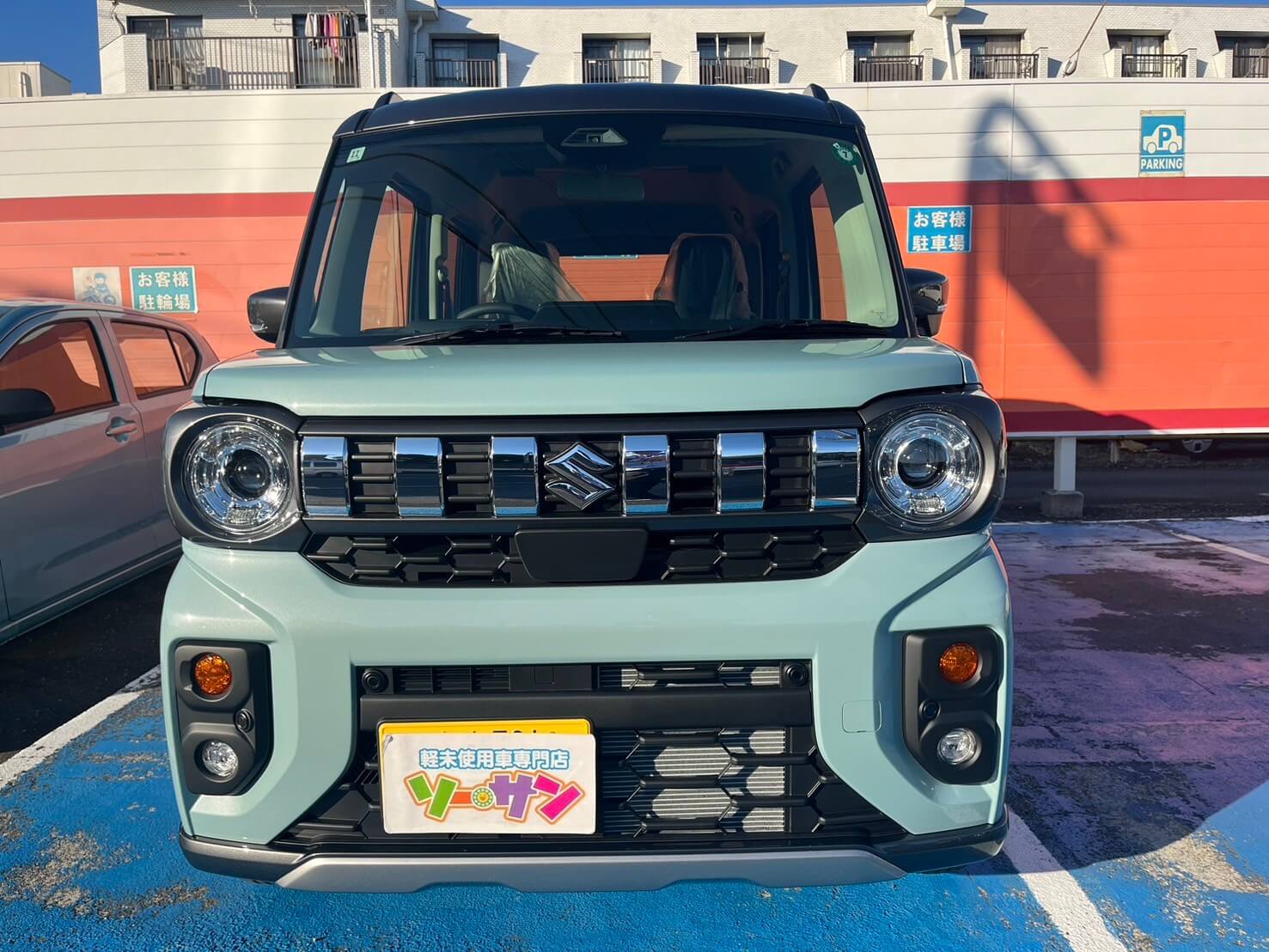 新古車の軽自動車スペーシアギア