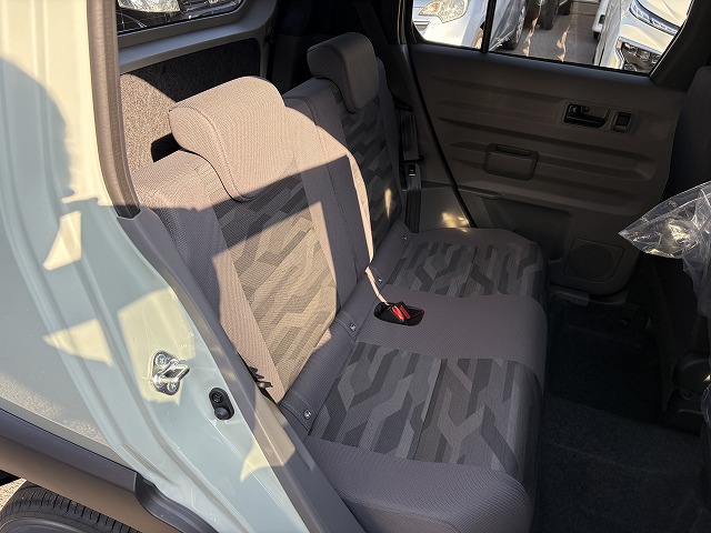 新古車タフトGダーククロムベンチャー、あなたのライフスタイルを彩る一台。