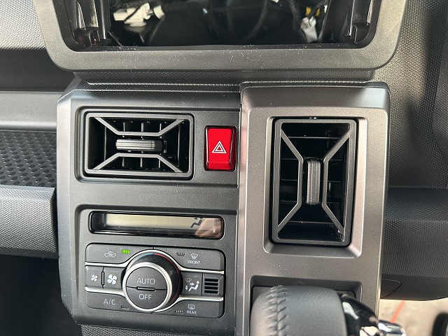 タフトGダーククロムベンチャー、日常使いからレジャーまで幅広く活躍。