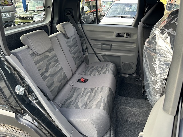 タフトGダーククロムベンチャー、新車同然の品質を、お得に。