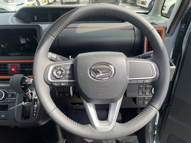 タント ファンクロスターボ！スタイリッシュな軽SUV。