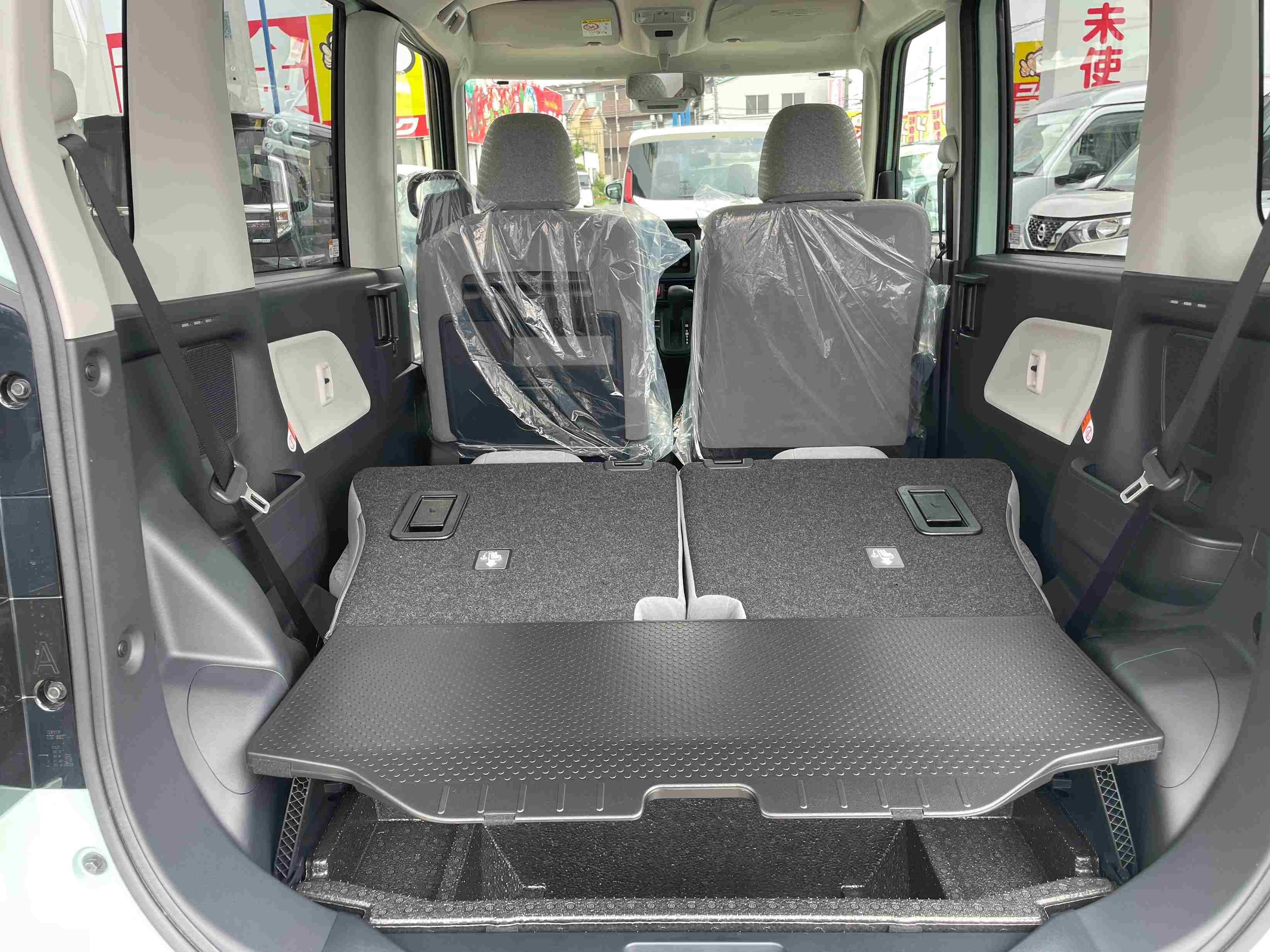 新古車タントL、エコドライブで地球にも優しい。