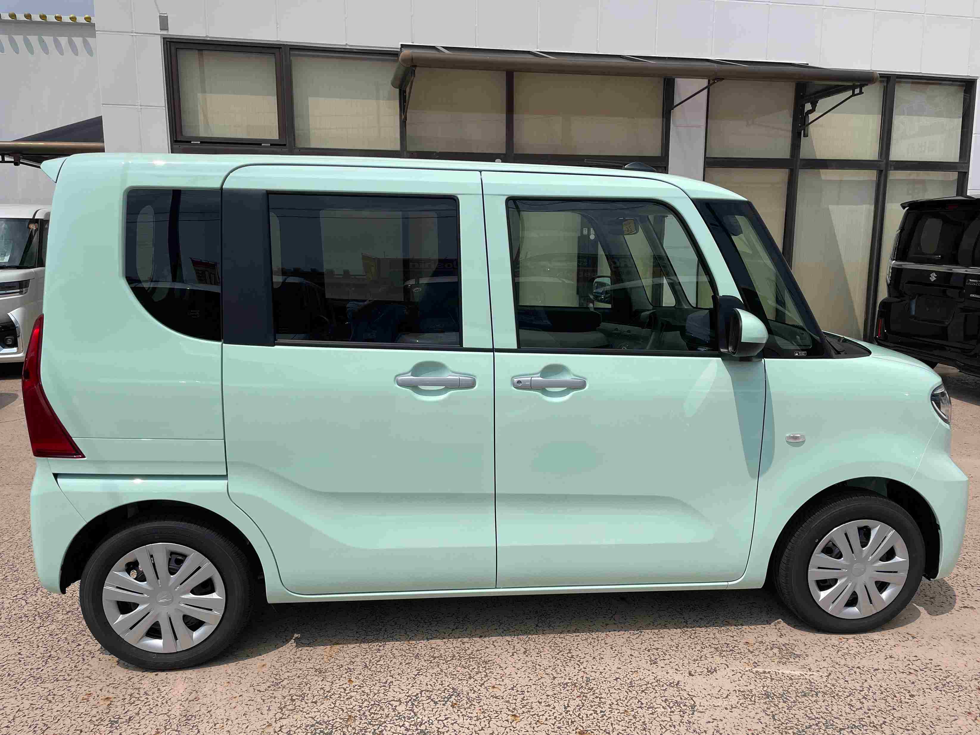 タントL、運転初心者でも安心の軽自動車。