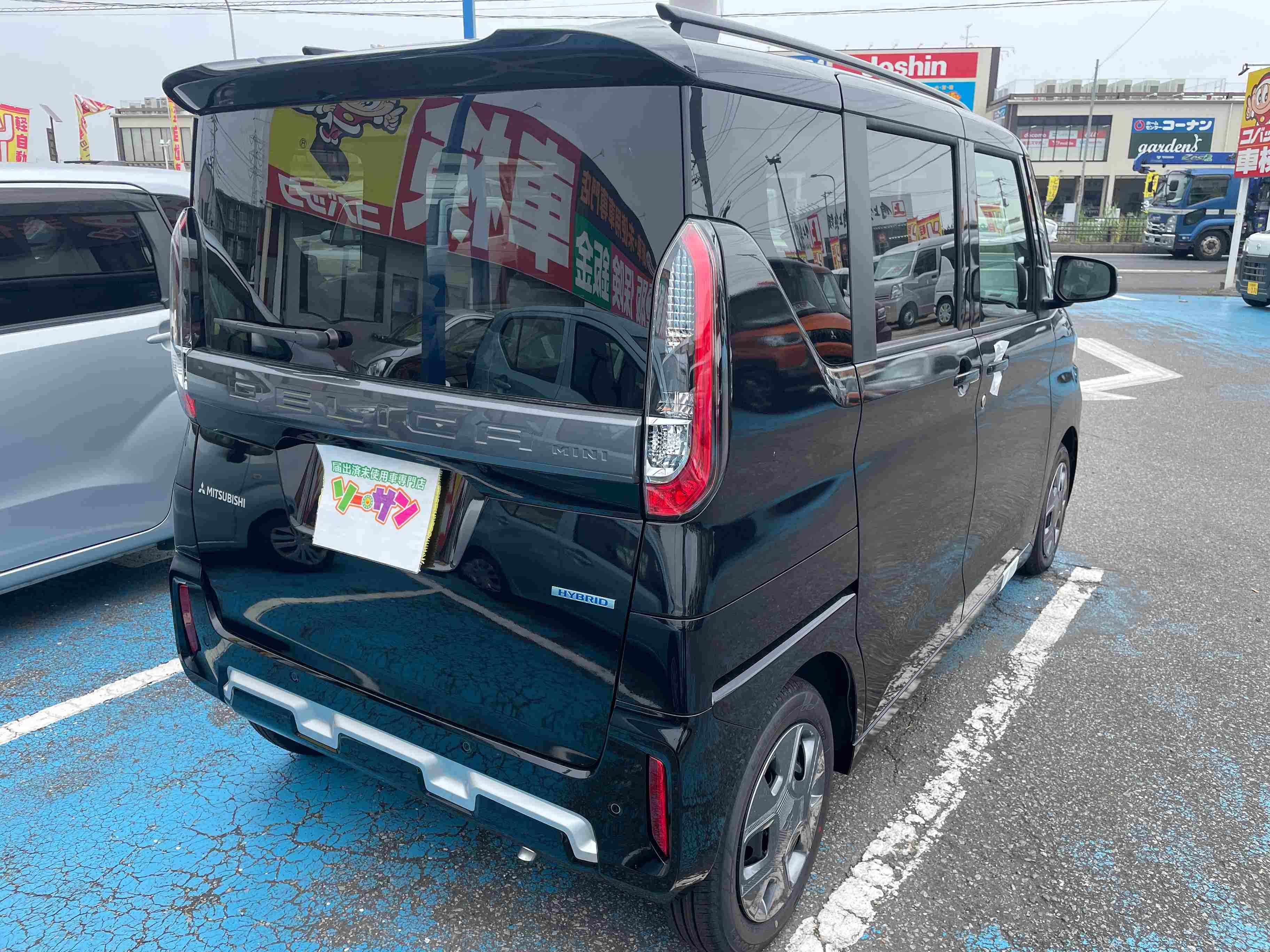軽なのに広々！デリカミニGで家族の笑顔。